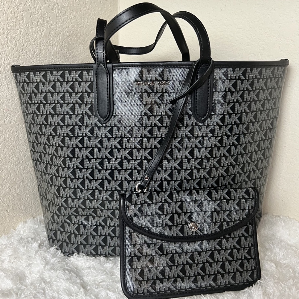 Michael Kors Black Patent Tote